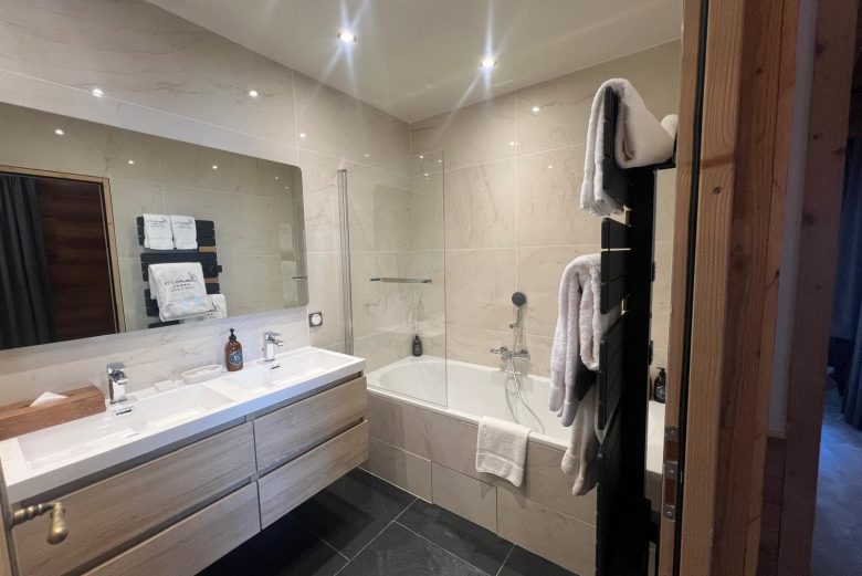 Hôtel Au Chamois d'Or - Suite Aurore 3